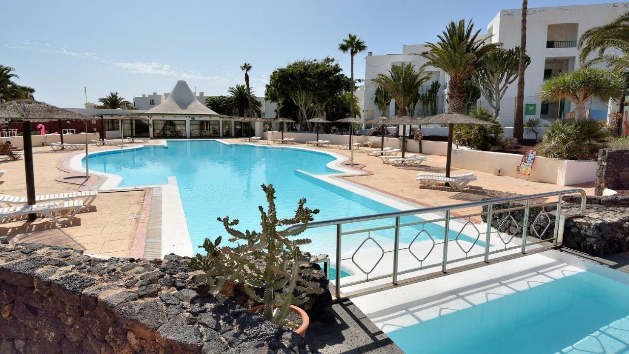 Apartments Seacoast Teguise Costa Teguise Bagian luar foto